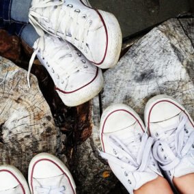 witte sneakers weer wit