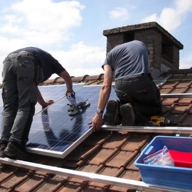 De voordelen van een regionaal installatiebedrijf voor zonnepanelen