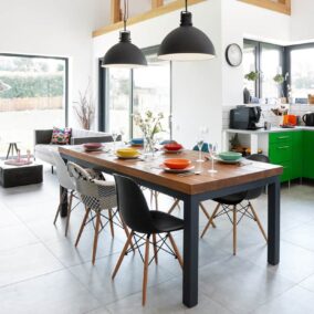 lamp boven eettafel
