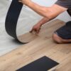 pvc vloer wordt gelegd