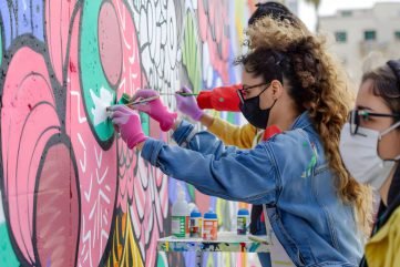 jongeren maken kennis met kunst en cultuur