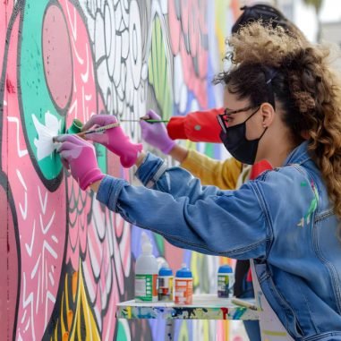 jongeren maken kennis met kunst en cultuur